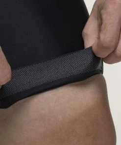 Bellwether Axiom Bib-Knick - Black