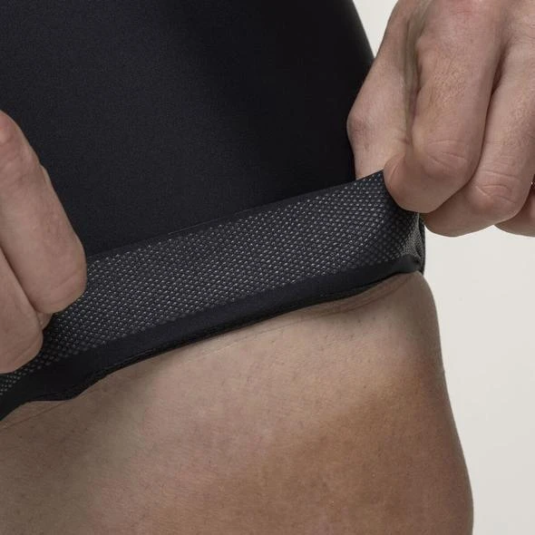 Bellwether Axiom Bib-Knick - Black Bellwether Axiom Bib-Knick - Black