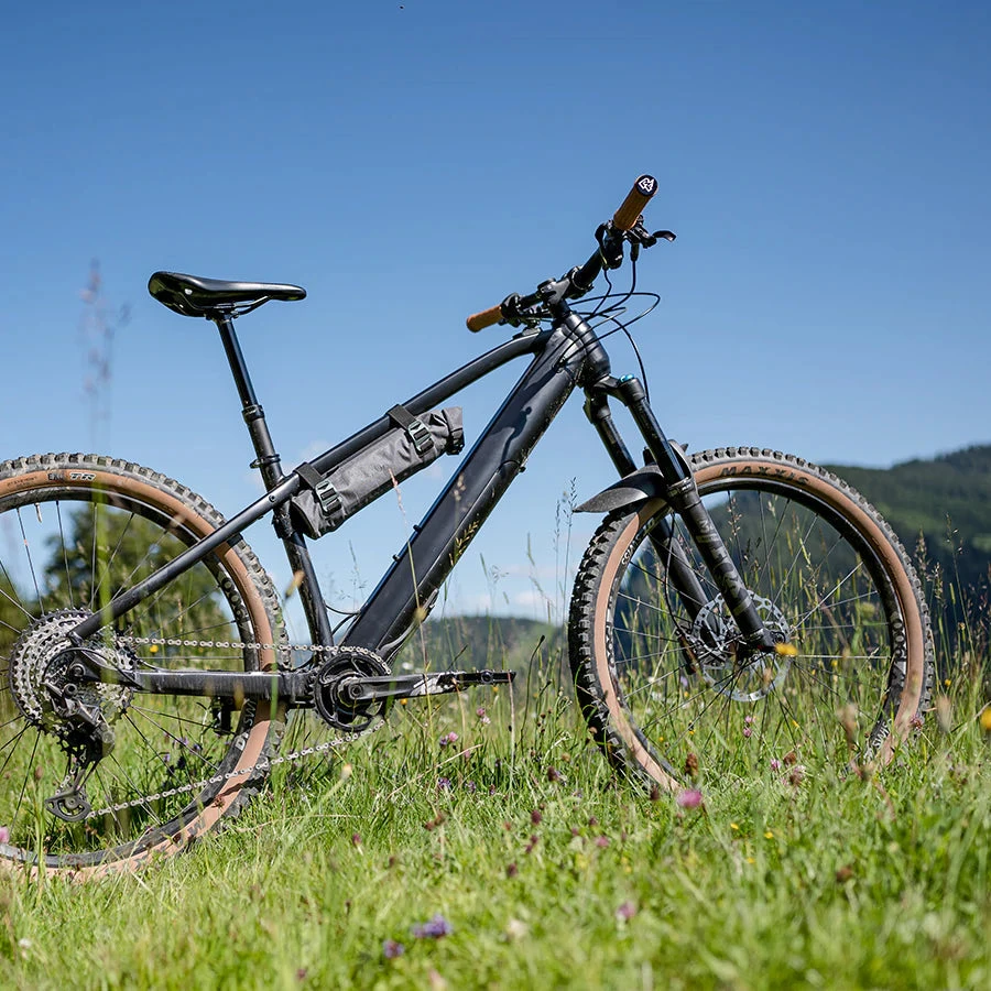 FAZUA Energy Bag - Made By Evoc - Carbon Grey ACCESSORIES FAZUA Energy Bag - Made By Evoc - Carbon Grey ACCESSORIES